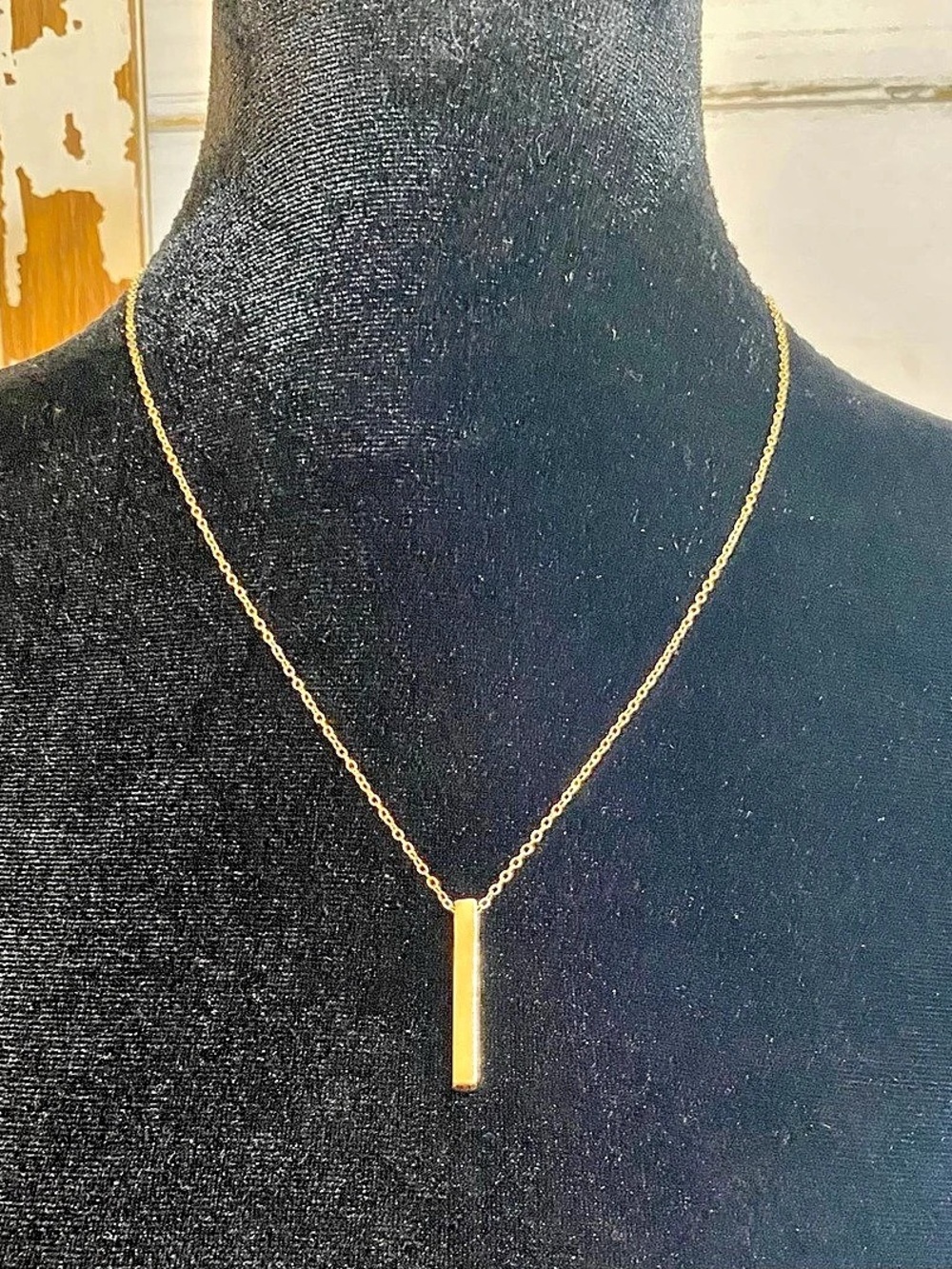 NWT Gold-Tone Bar Pendant Necklace